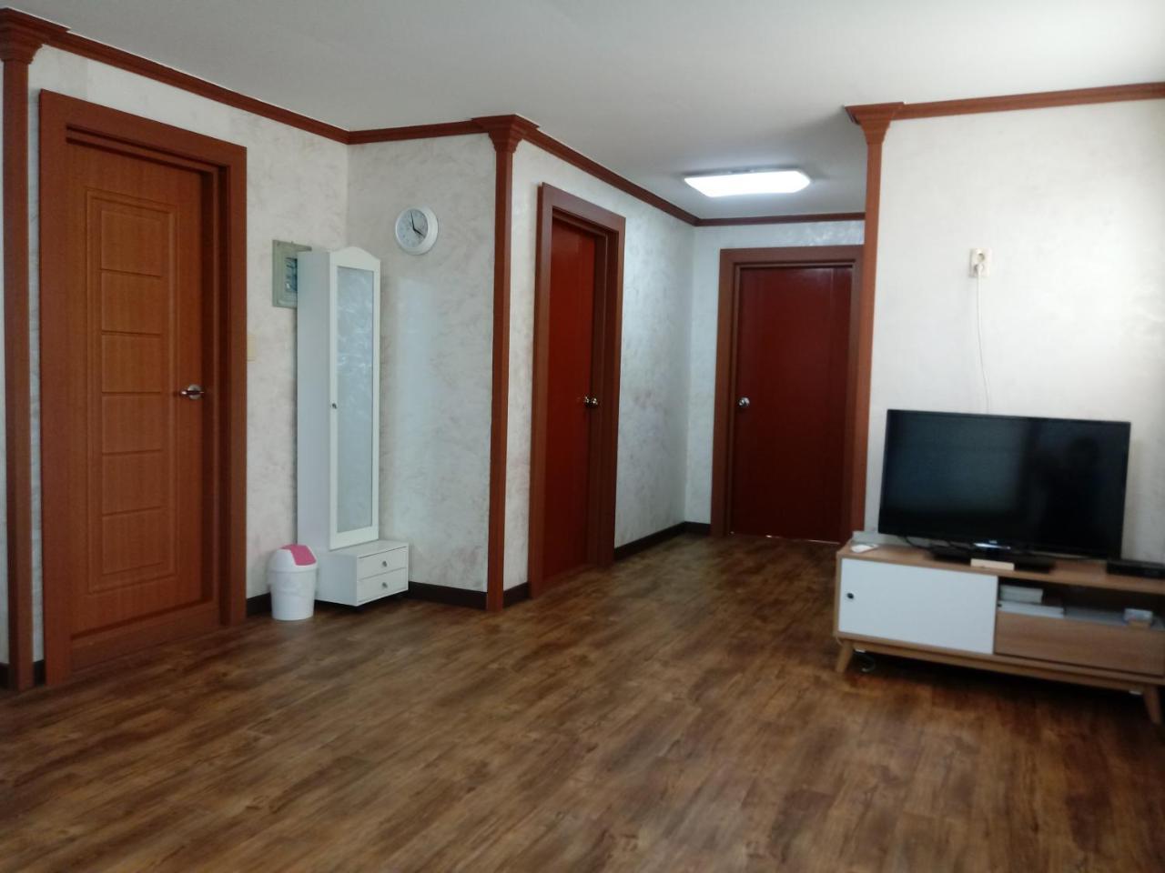 Daecheon Ocean Hill Pension Boryeong Exteriör bild
